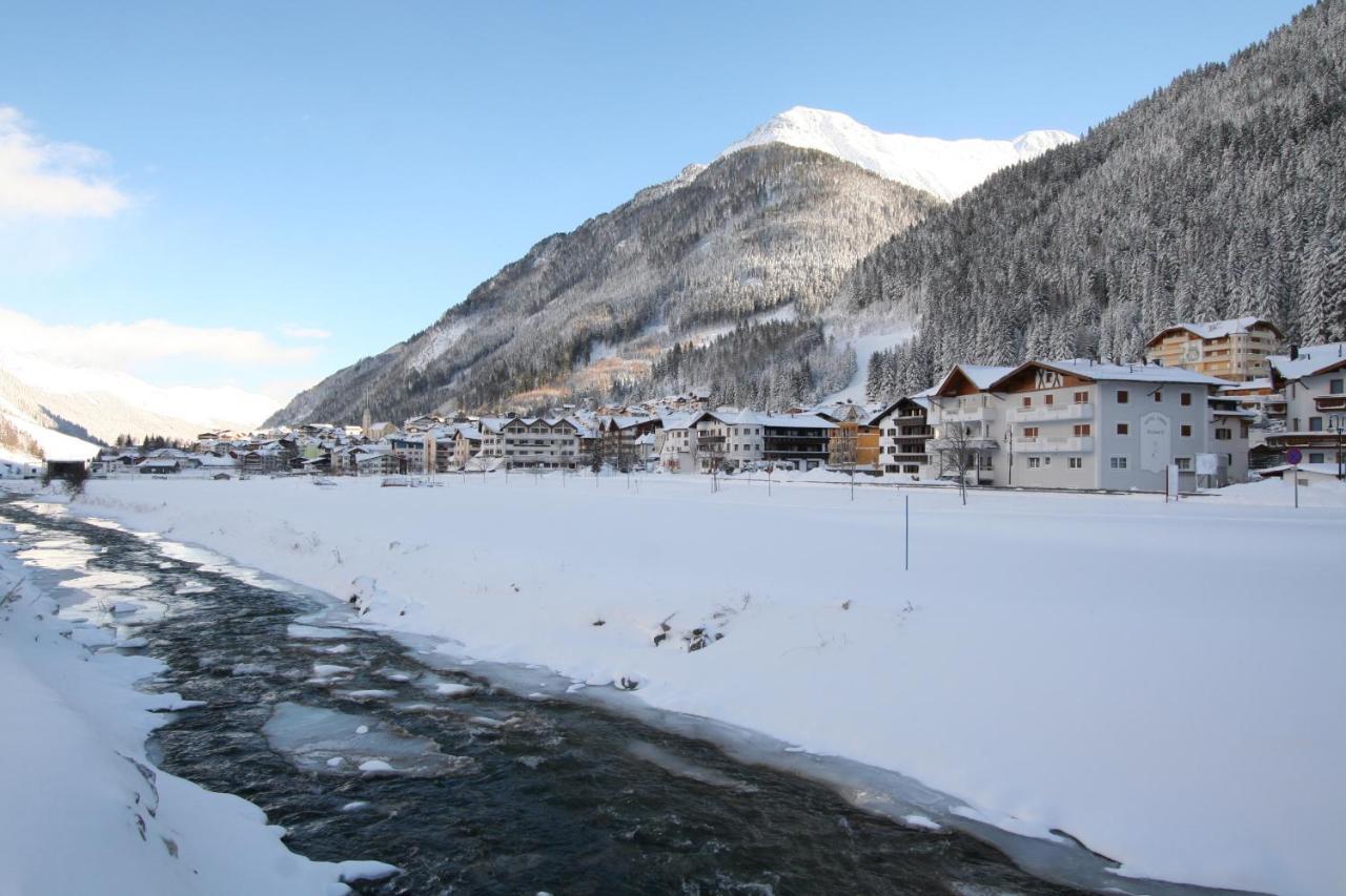 Hotel Garni Schmid Ischgl Exterior foto
