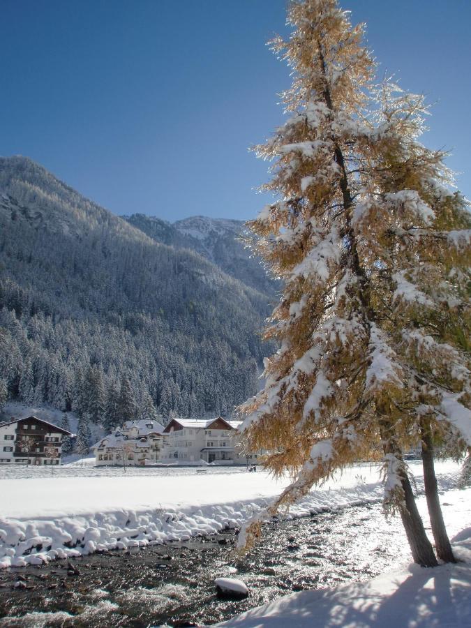 Hotel Garni Schmid Ischgl Exterior foto